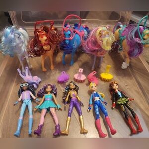 Unicorn Academy Dolls And Horses Lot With Accessories